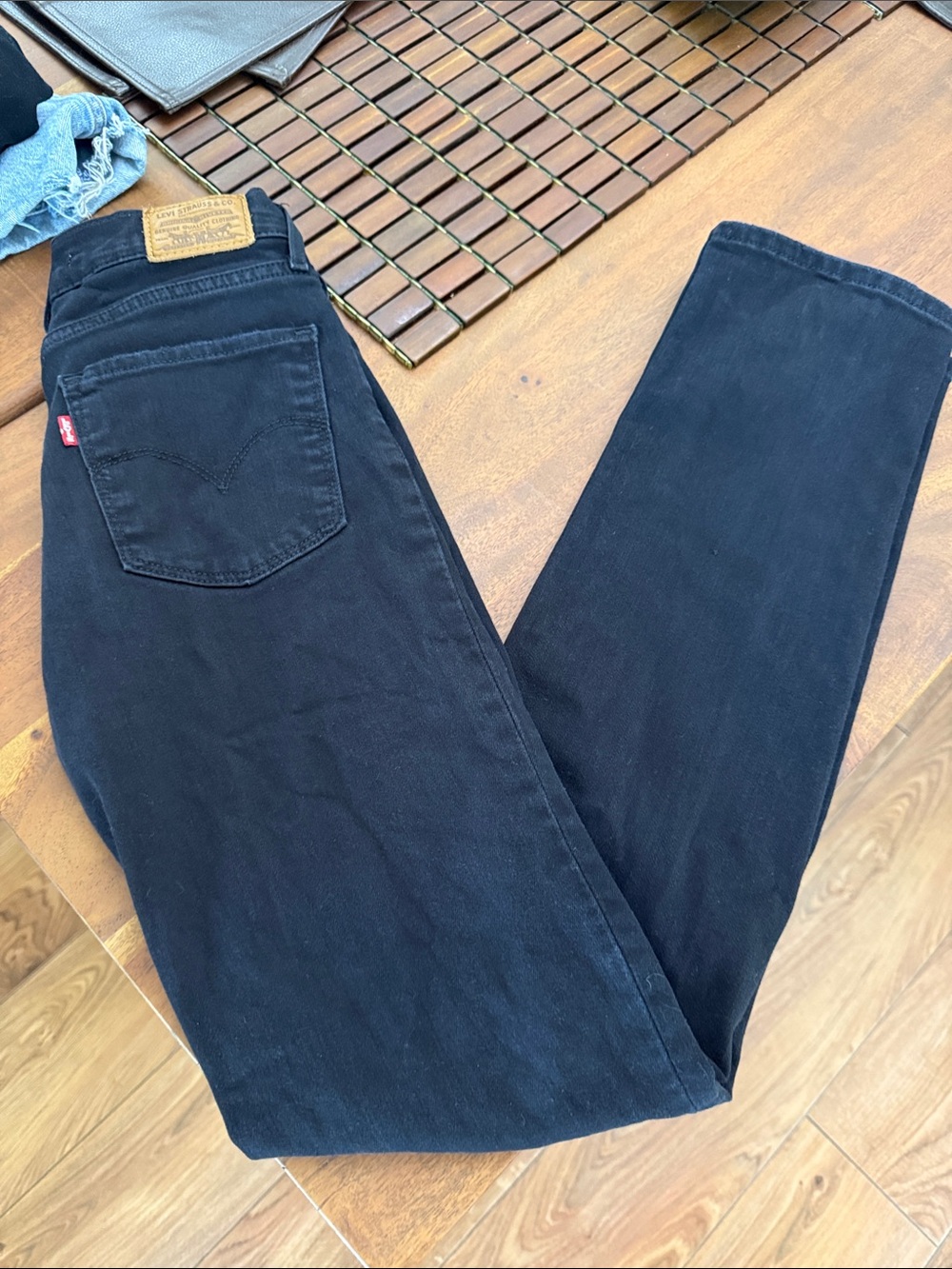 Levis Black Straight leg jeans